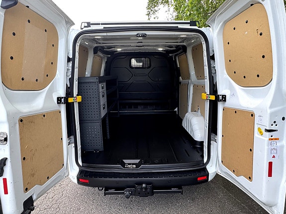 Ford Transit Custom 8 of 21