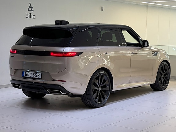Land Rover Range Rover Sport 4 of 5