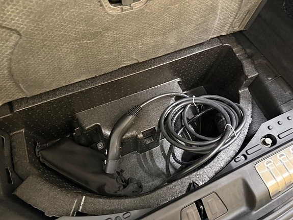 Land Rover Range Rover Sport 23 of 23