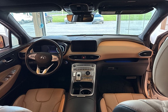 Hyundai Santa Fe 18 of 26