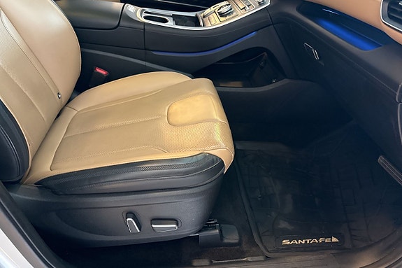 Hyundai Santa Fe 12 of 26