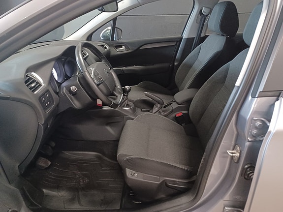 Citroen C4 10 of 14