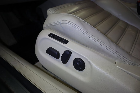 Volkswagen Passat 8 of 23