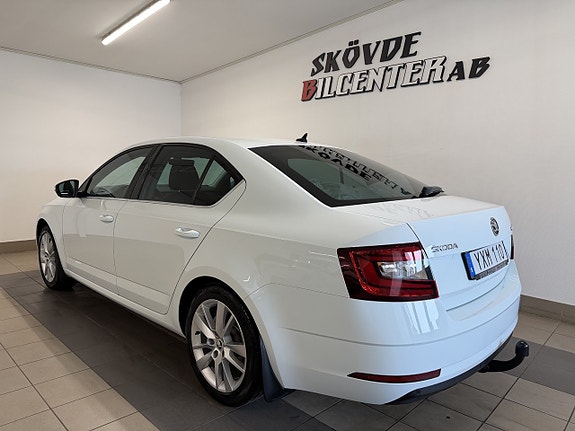 Skoda Octavia 3 of 5