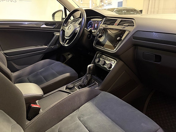 Volkswagen Tiguan Allspace 15 of 22