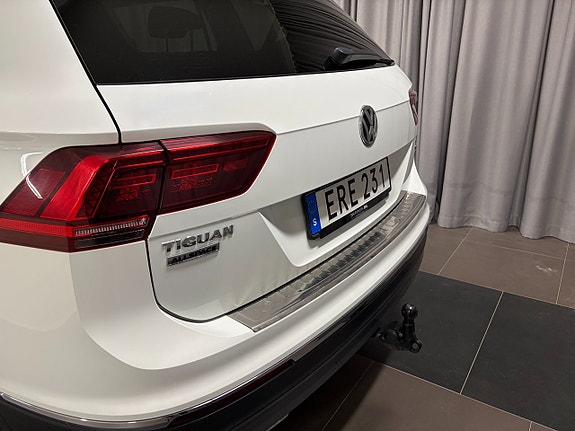 Volkswagen Tiguan Allspace 4 of 5