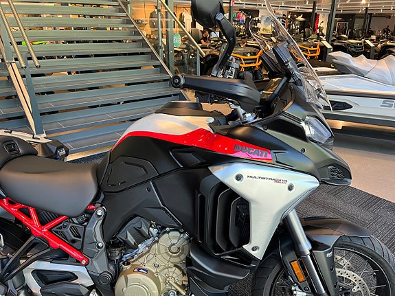 Ducati Multistrada V4 Rally Radar/Travel 6 of 6