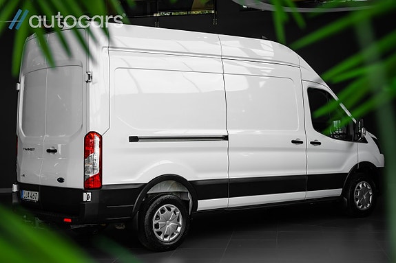 Ford Transit 4 of 5