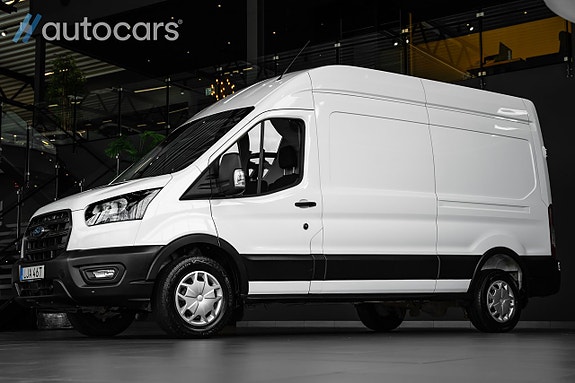 Ford Transit 3 of 5