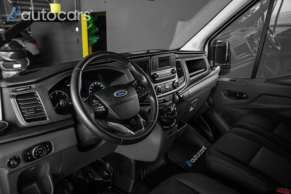 Ford Transit 17 of 30