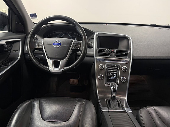Volvo XC60 9 of 18