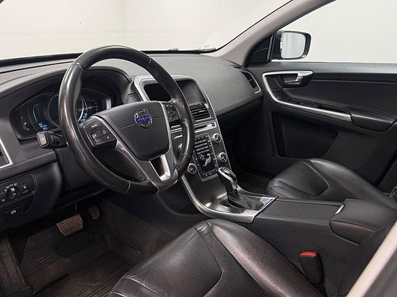 Volvo XC60 7 of 18
