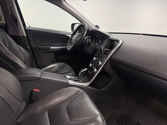 Volvo XC60 10 of 18