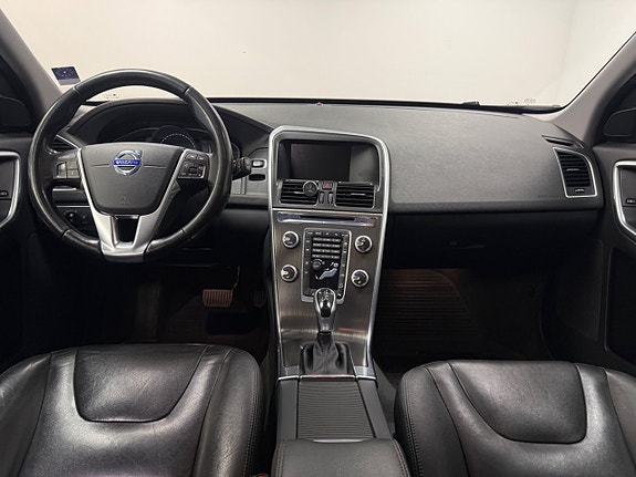 Volvo XC60 8 of 18