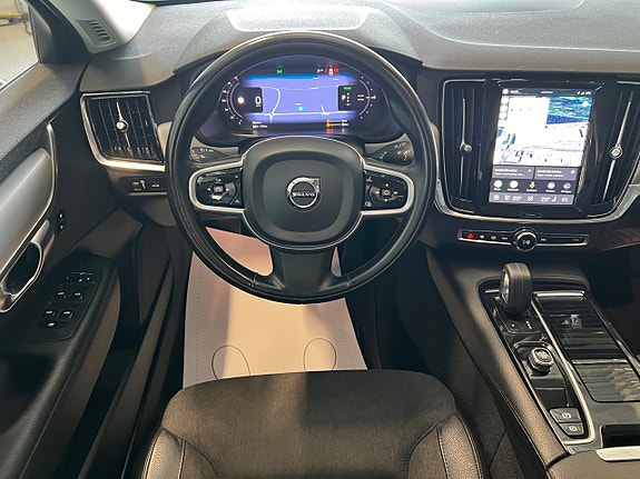 Volvo V90 13 of 22