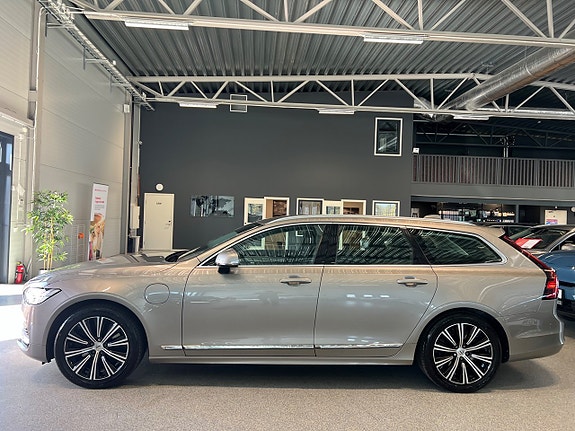 Volvo V90 7 of 22