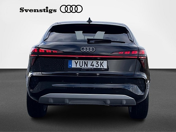 Audi Q3 7 of 18