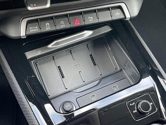 Audi Q3 18 of 18