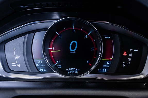 Volvo XC60 21 of 25