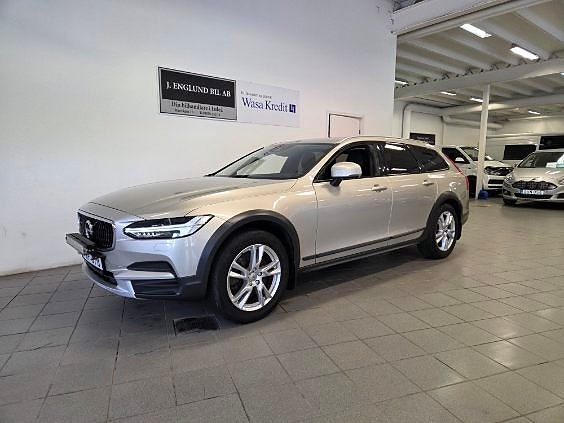 Volvo V90 Cross Country