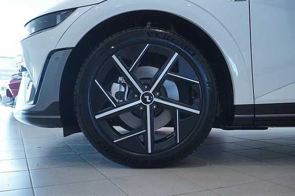 Hyundai Ioniq 5 12 of 12