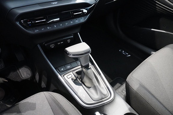 Hyundai i20 10 of 12