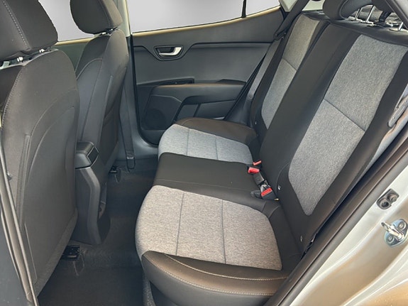 Kia Stonic 9 of 16