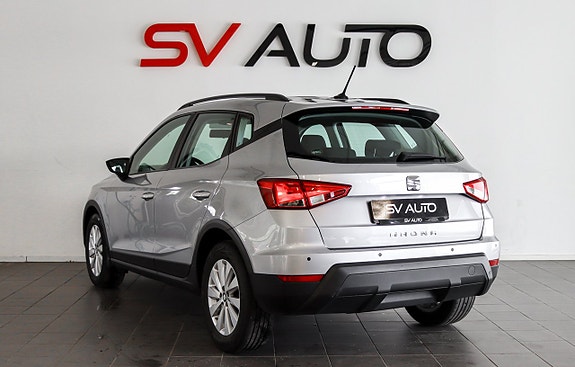 Seat Arona 3 of 5