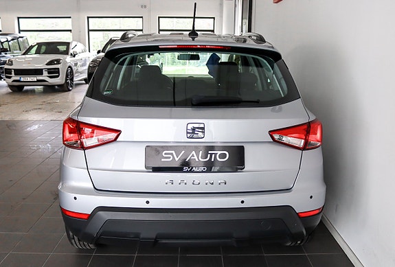 Seat Arona 4 of 5