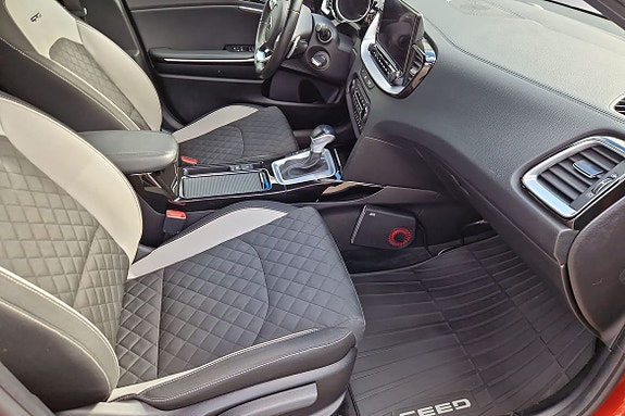 Kia Ceed 8 of 15