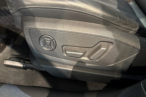 Audi e-tron 20 of 24