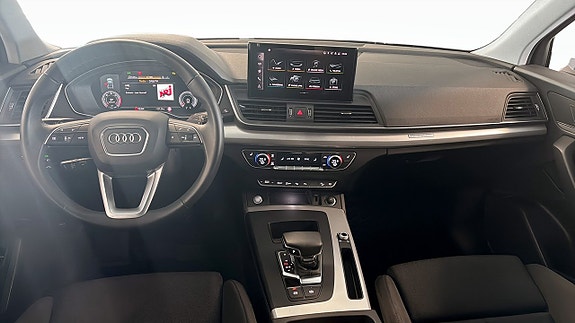 Audi Q5 10 of 17