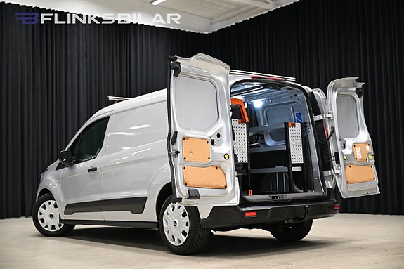 Ford Transit Connect 6 of 28