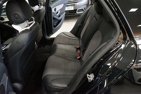 Mercedes-Benz C220 d 4 of 5