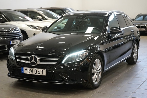 Mercedes-Benz C220 d 2 of 5