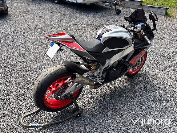 Aprilia RSV4 1000 RR 1.0 Euro 4 5 of 5
