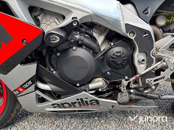 Aprilia RSV4 1000 RR 1.0 Euro 4 11 of 12