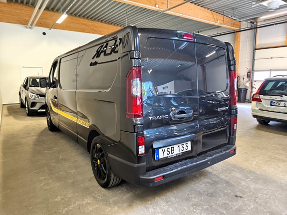 Renault Trafic 5 of 5