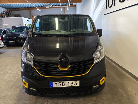 Renault Trafic 2 of 5