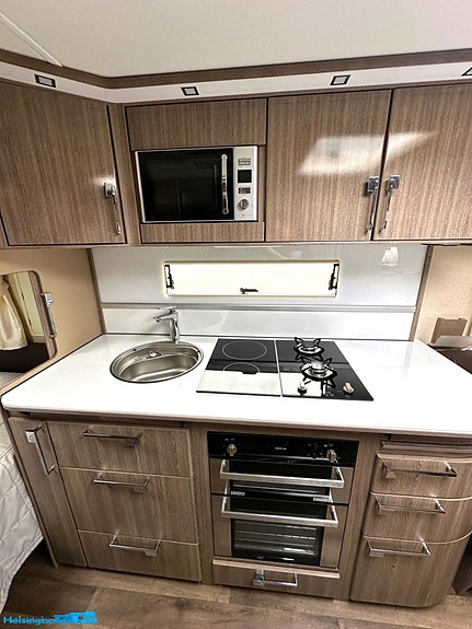 Kabe Imperial 560 XL KS * Förtält * AC * 10 of 20