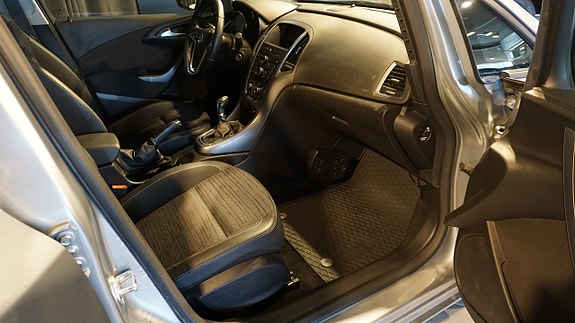 Opel Astra 6 of 10