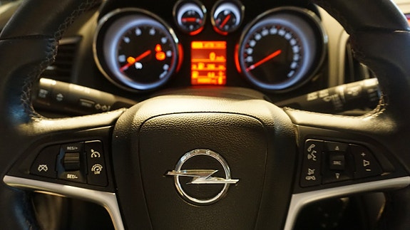 Opel Astra 8 of 10