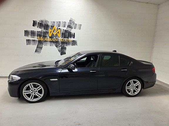 BMW 520 2 of 5