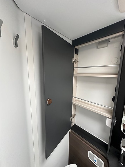 Adria 670SL Mercedes Coral Supreme 9G-Tronic Automat 170Hk 275 Mil !! 26 of 30