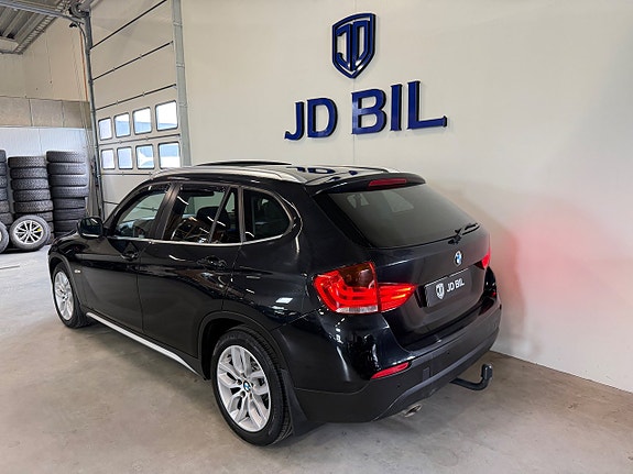 BMW X1 3 of 5
