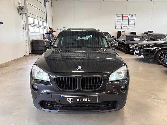 BMW X1 4 of 5