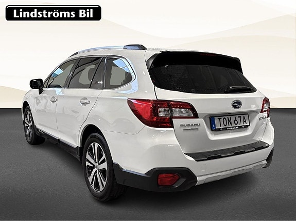 Subaru Outback 3 of 16