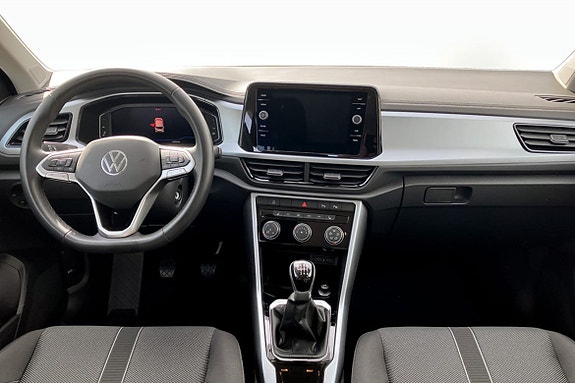 Volkswagen T-Roc 4 of 5