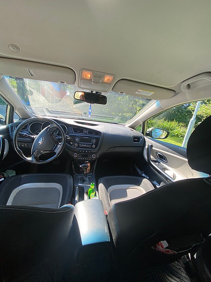 Kia Ceed 3 of 5