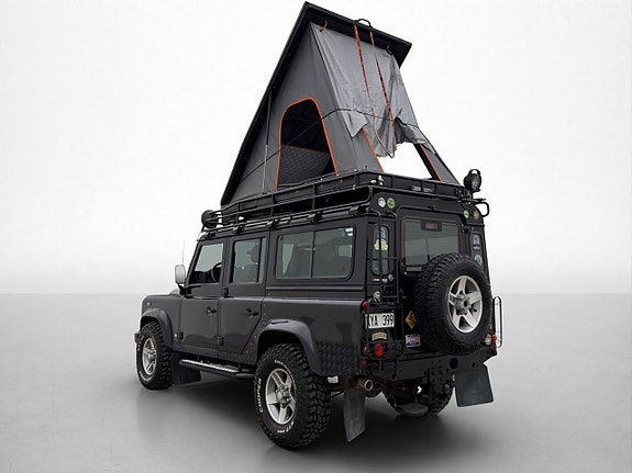 Land Rover Defender 110 11 of 30